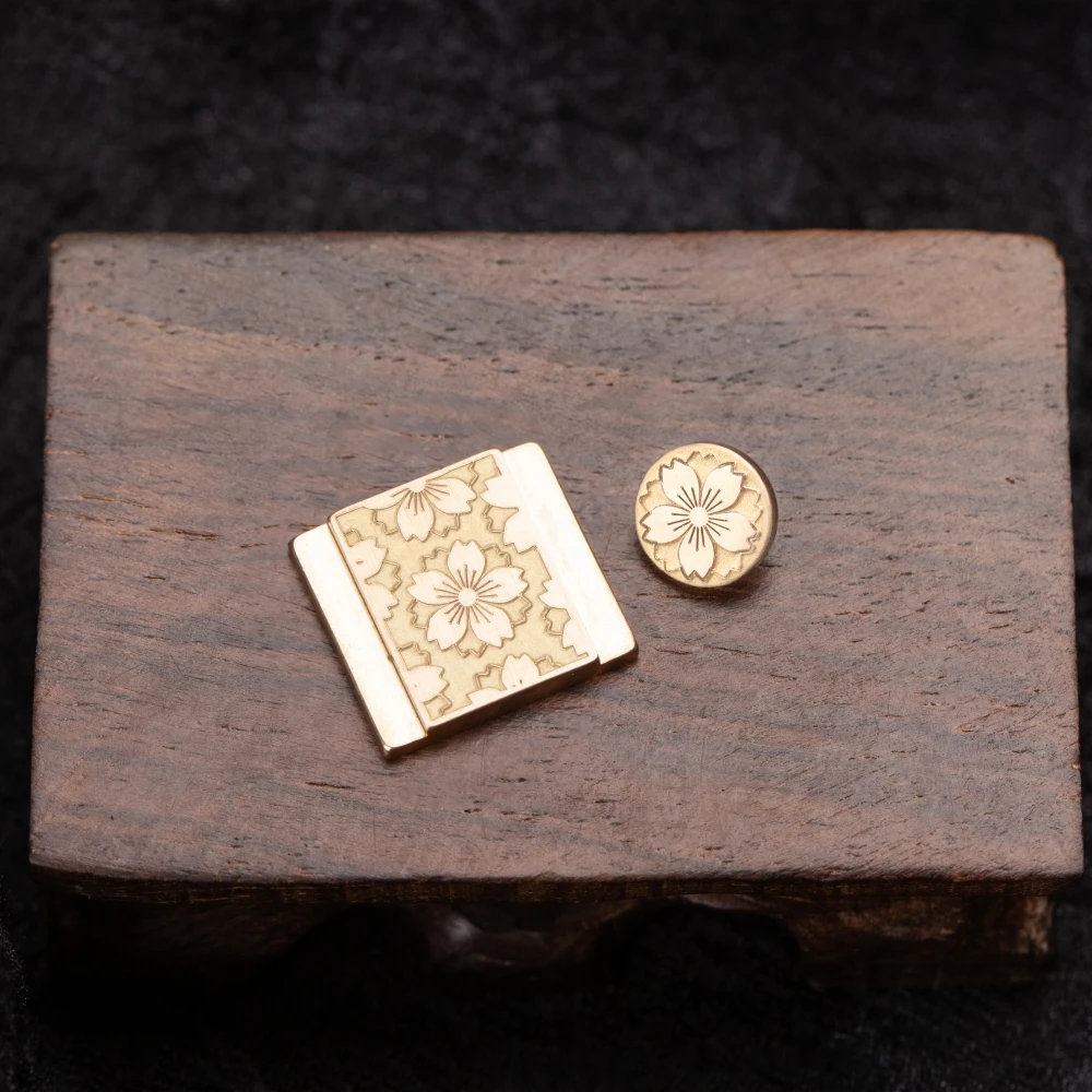 

Sakura Camera Hot Shoe Cover For Fuji XT3 XT30 XPro3 XT2 XE5 X100VI XT20 Sony Nikon Leica Shutter Button Soft Release Button