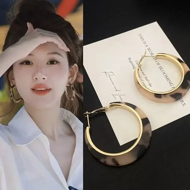 Thumbnail 3 - #12 Compare Hoop Earrings Before You Buy