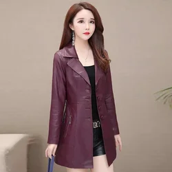 2024 Nowy jesienno-zimowy płaszcz skórzany Haining damski średniej długości koreański krój zagęszczony damski skórzany płaszcz wiatrówka Trendy W