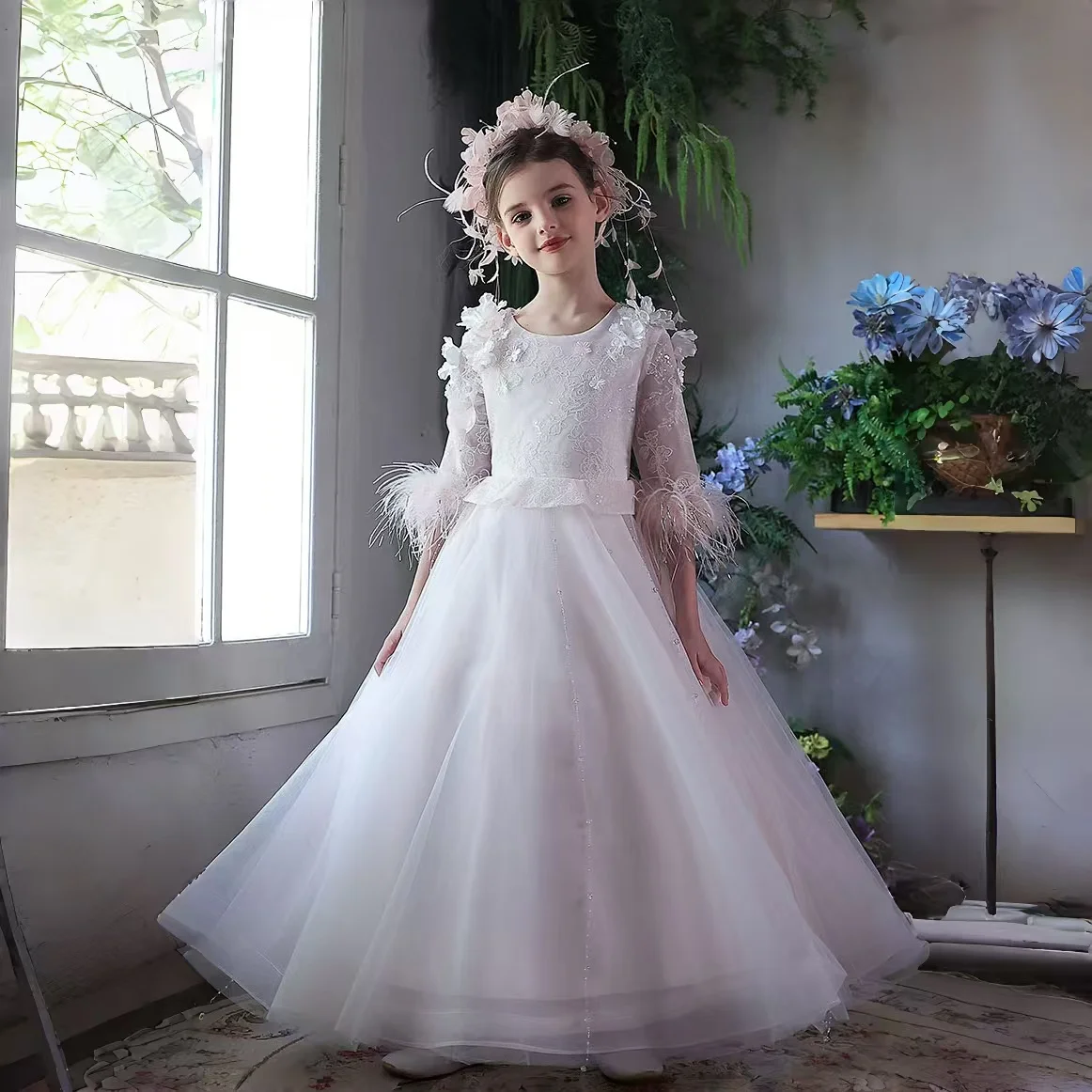 Quality Elegant White Flower Girls Dress with Half Sleeve Floral Design Princess for Kids Weddings Birthday Party Evening Gowns