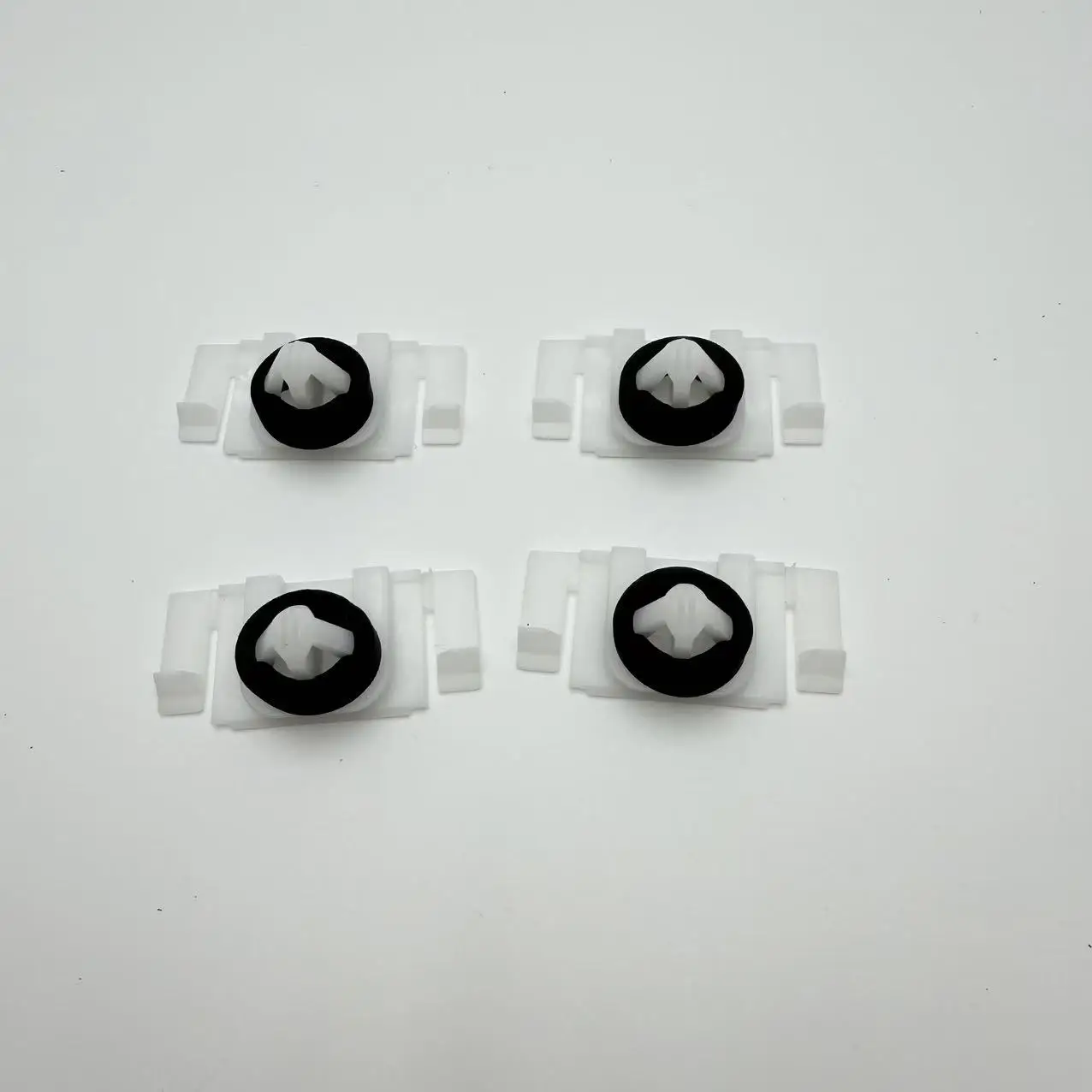 

Applicable to Hummer H3 models from 2006 to 2010. Wheel rim flange cover, buckle, wheel rim buckle 11562147