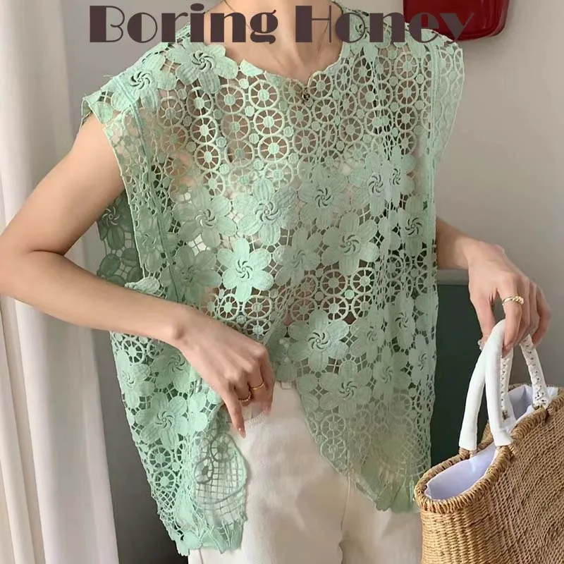 

Boring Honey Summer Fashion Hollow Out Blouse Women Loose Sleeveless Vest New Retro Irregular Outerwear Tank Top Flower Design