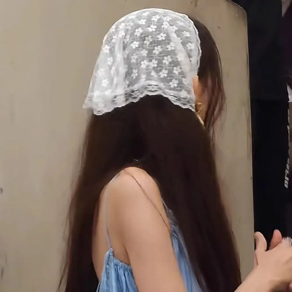 Pañuelo triangular de encaje para verano, elegante pañuelo de encaje Floral tejido blanco francés para el cuello, diadema para fotos de viaje, accesorios para el cabello