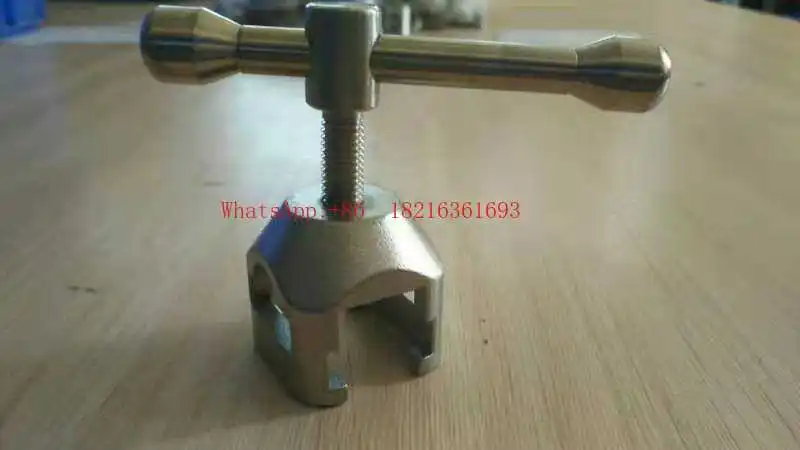 tavolo-operatorio-modello-2055-con-sponde-larghe-da-30-cm-adatto-per-l'inserimento-di-un-asta-rotonda-da-14-16-mm-e-per-l'assemblaggio-di-guide-scorrevoli