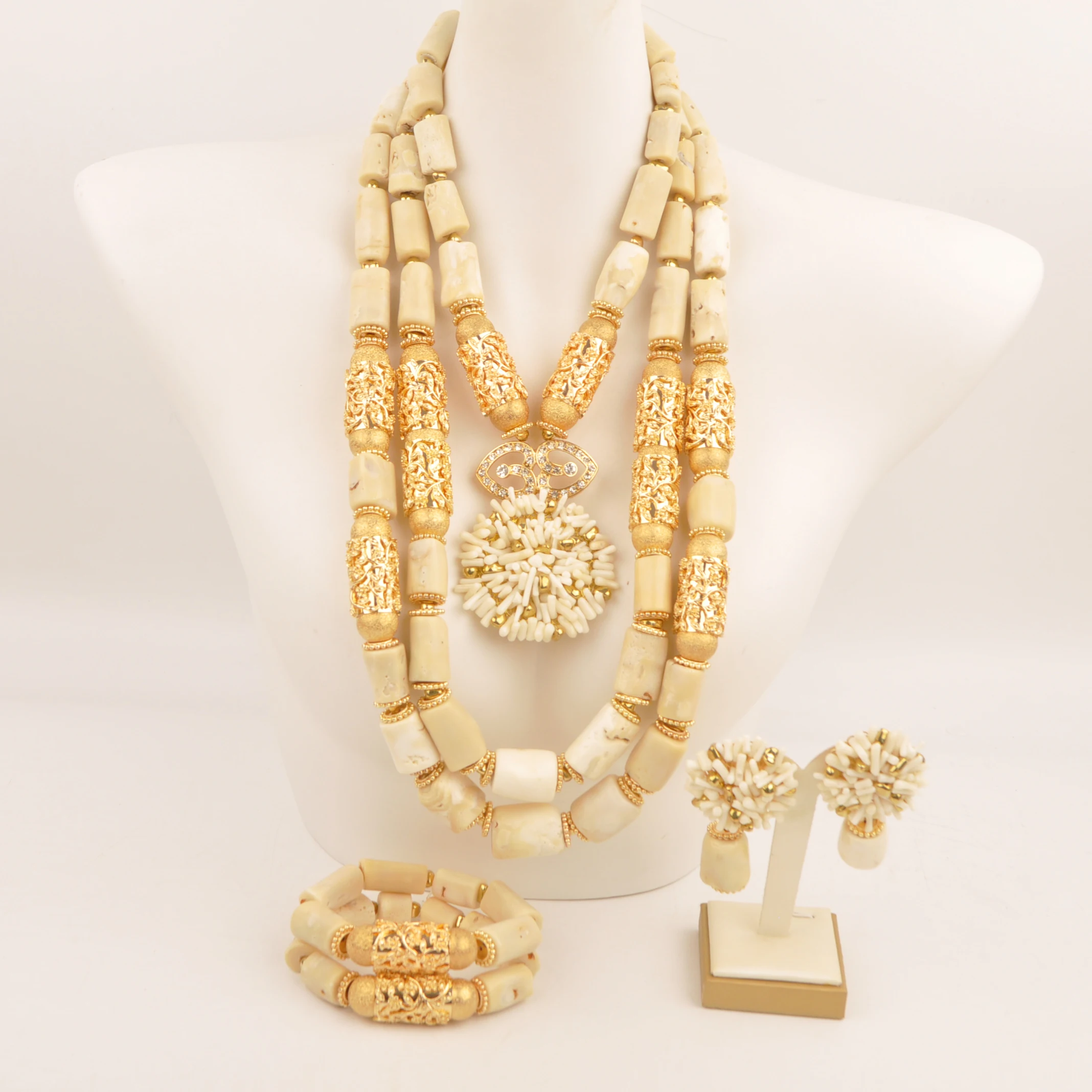 

Fashion necklace Africa Nigeria White Wedding jewelry Natural coral collection