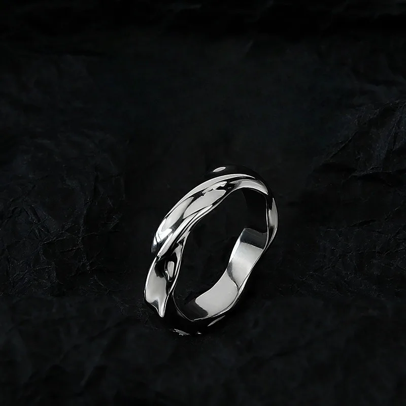 

Mobius Strip Ring for Men Trendy High-end Fashion Personality Trendy Brand Single Men's Ring