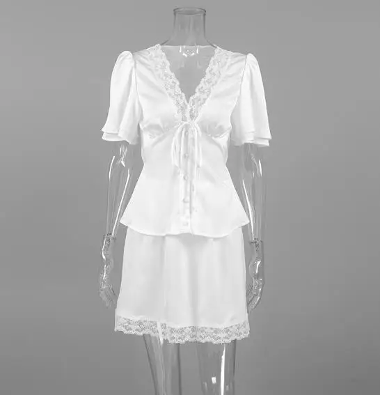 ツーピースセット レディース服 2026 春夏新作 無地 レース パッチワーク Vネック 半袖トップス＆カジュアルミニスカートセット