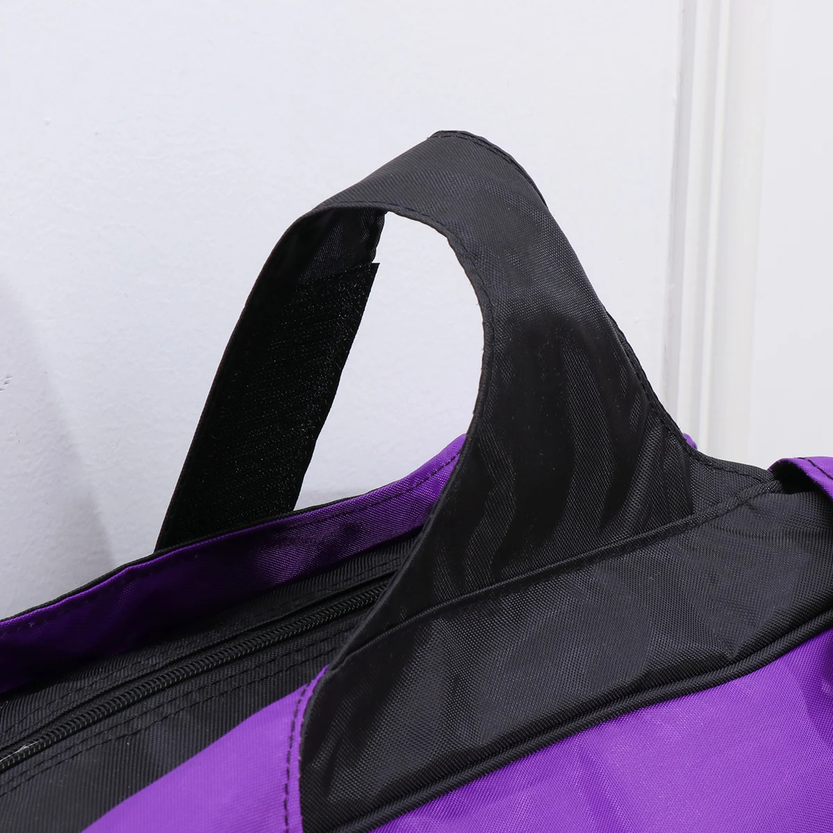 

Purple Large Capacity Yoga Travel Bag Removable Shoulder Strap Lightweight Handbag for Gym Sports Hiking Camping