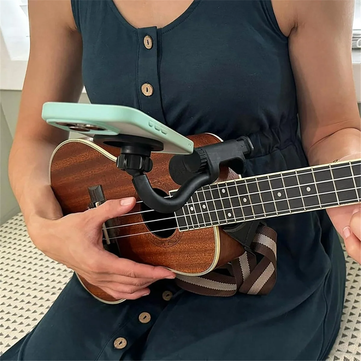 A03R Guitar Phone Holder, Adjustable Guitar Stand, Guitar Phone Holder Mount for Live Streaming Teaching Video Recording