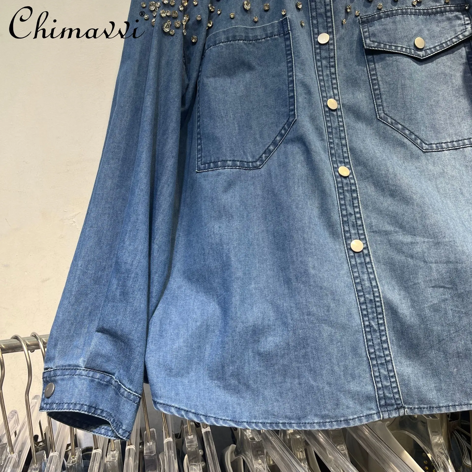 Damen-Jeanshemdjacke mit schwerem Strassstein, 2025, Herbst, neue Mode, Perlen-Denim-Design, langärmelig, lockeres Hemd, Damen-Oberteil