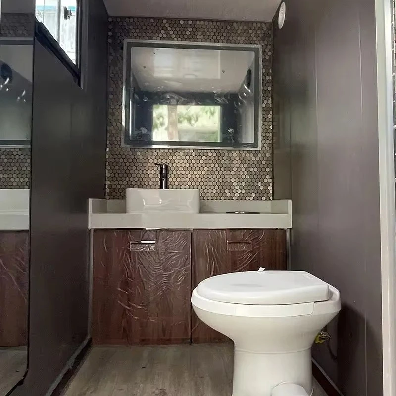 Customized Luxury 4 Stall Off Road Portable Toilet Trailer Movable Bathroom Restroom For Australian Outdoor Construction