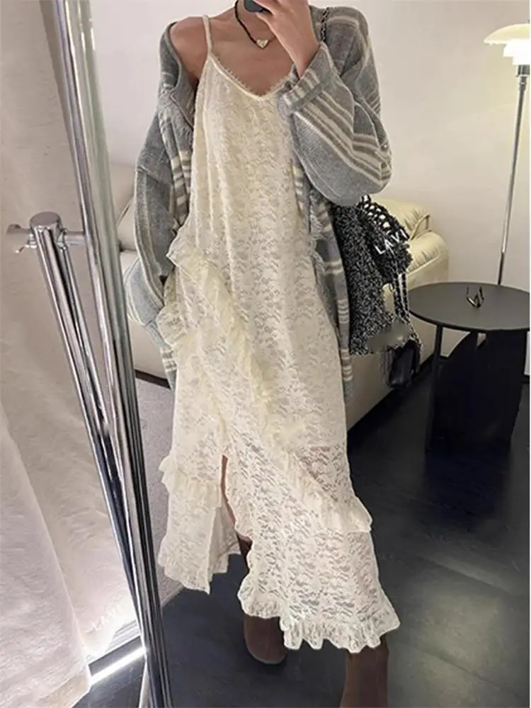 

2026 Autumn New White Inner Lace Temperament Fashion Suspender Skirt