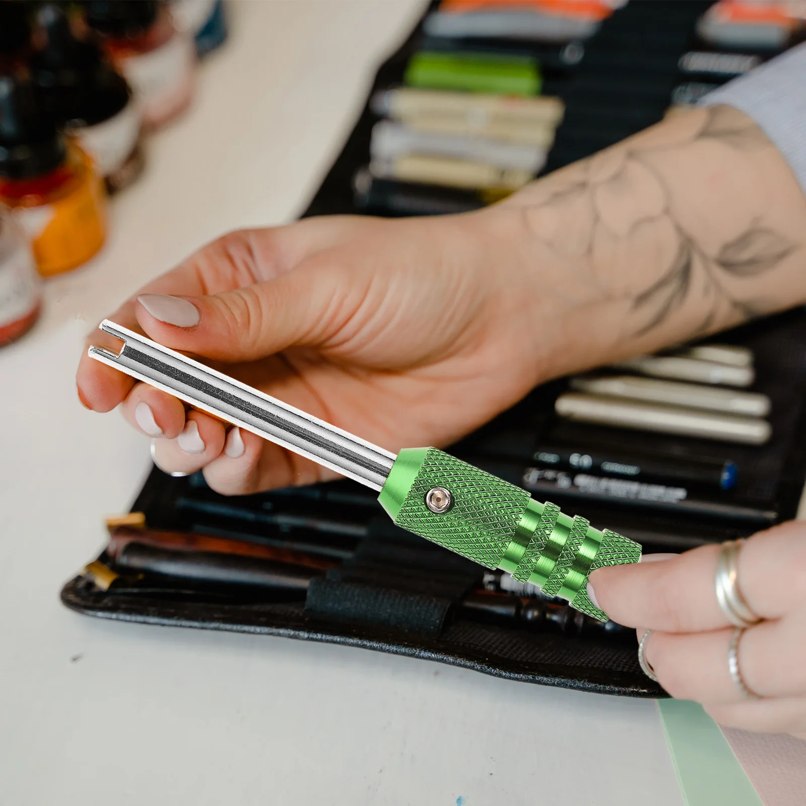 

Green Body Art Machine Alignment Tool Armature Bar Needle Bar Centering Tool for Tattoo Machine Repair Tools Bartools