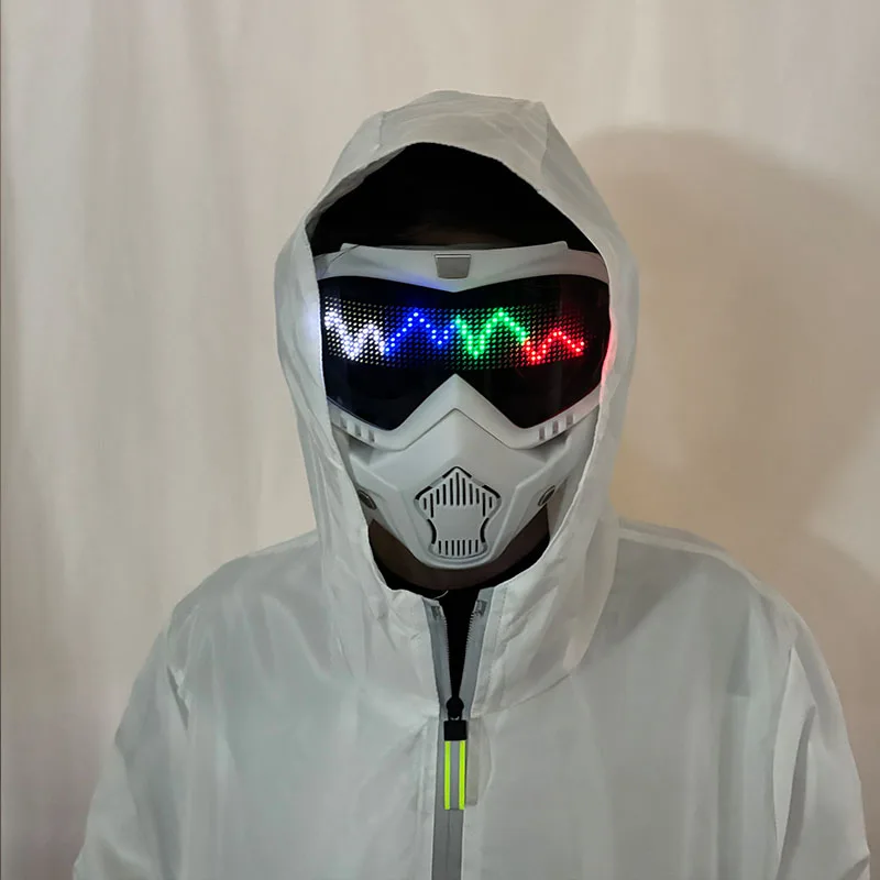 Cool Bluetooth-bediening LED-gezichtsmasker Programmeerbaar oplichtende Harley-maskers USB-opladen Heren Dames Nachtshow Prestatiebenodigdheden