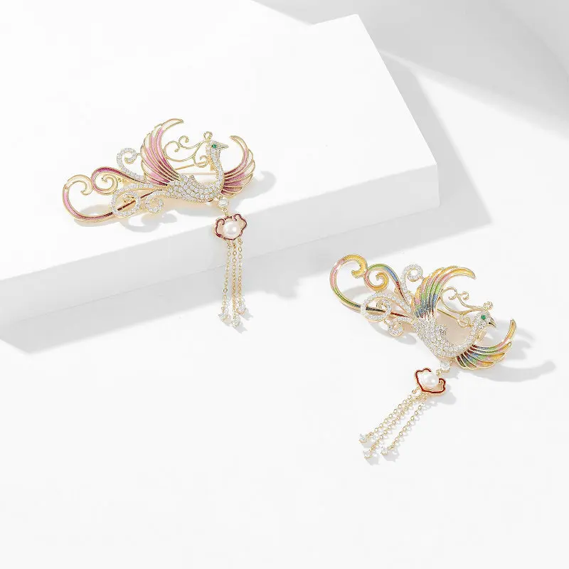 Broche accesorio cheongsam esmaltado al óleo elegante y refinado para mujer, broche de Fénix con borlas de lujo de alta gama