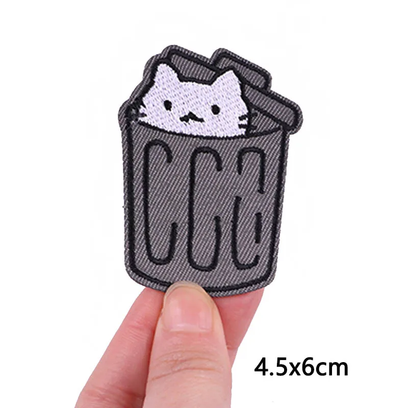 Cute Cat Dog patch ricamate su vestiti per bambini Applique Cartoon Animal Badge Hippie Frog Iron On patch per adesivi di abbigliamento