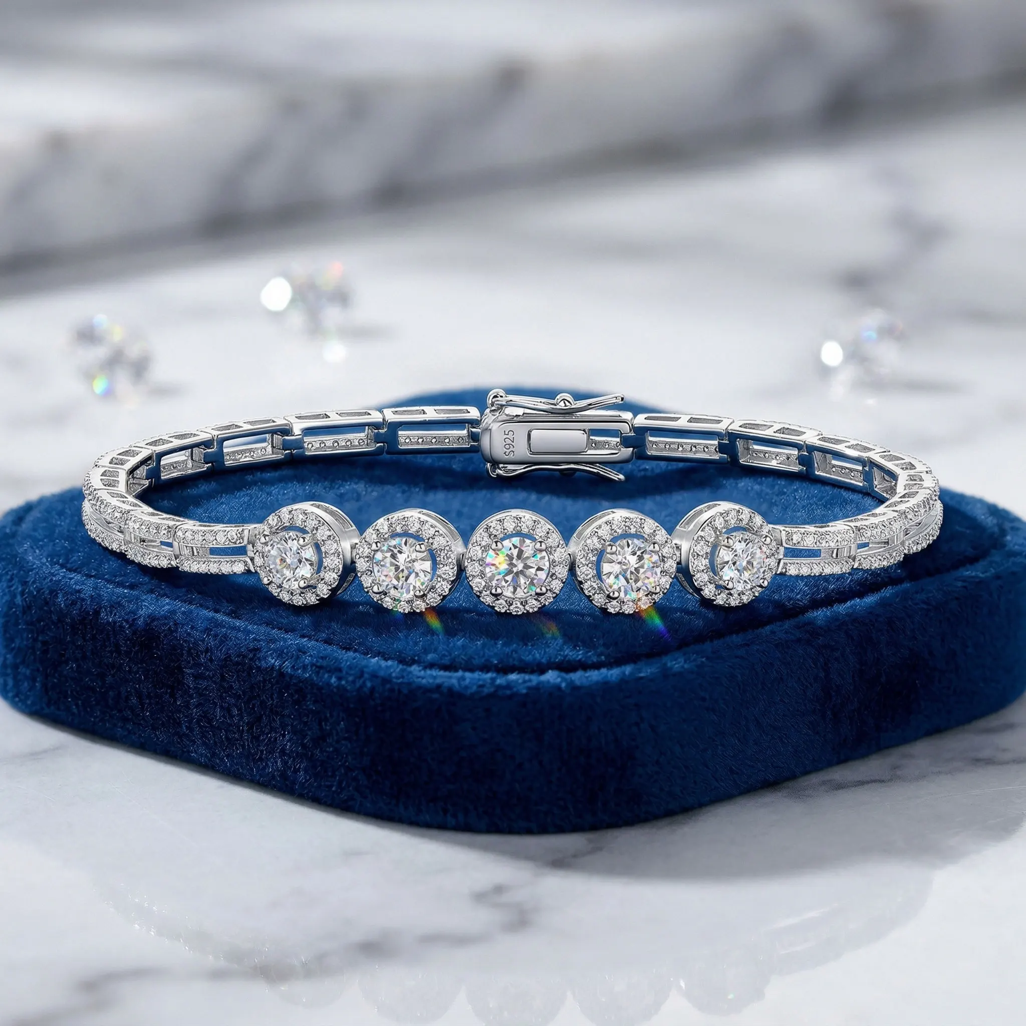 

Роскошный браслет с 5 камнями и ореолом из муассанита для женщин, серебро 925 пробы, 18 см, 8,46 г, сверкающая теннисная цепочка с лабораторными бриллиантами, ювелирное украшение, подарок