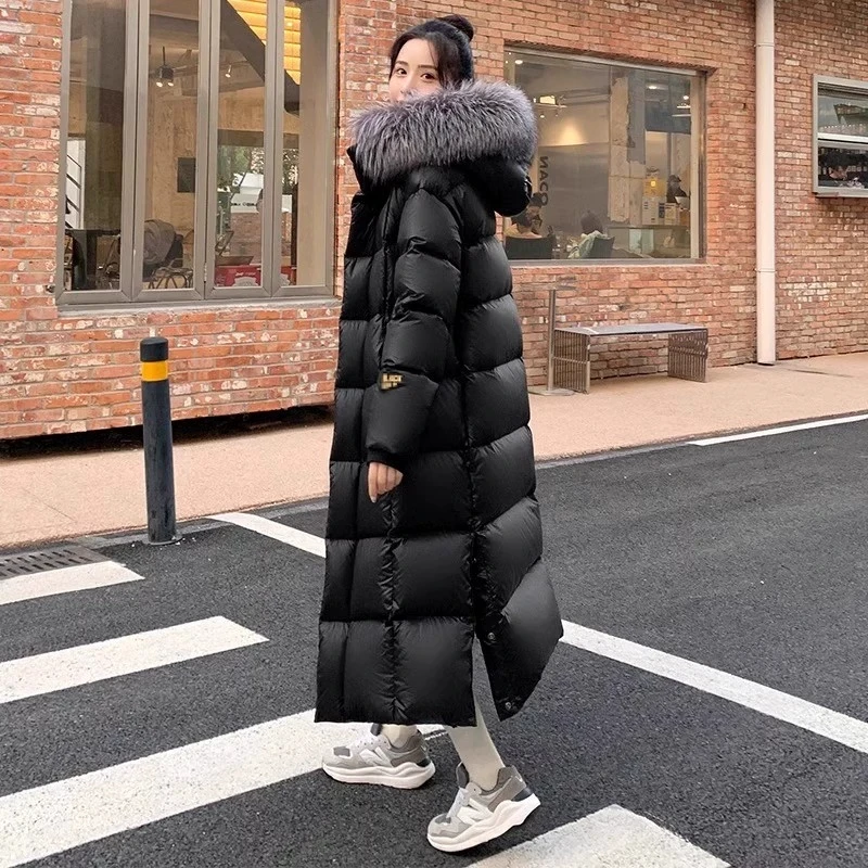

Высококачественная куртка на гусином пуху, женская зима 2025, новое пальто с капюшоном и воротником из лисьего меха, черное женское толстое длинное пальто-парка