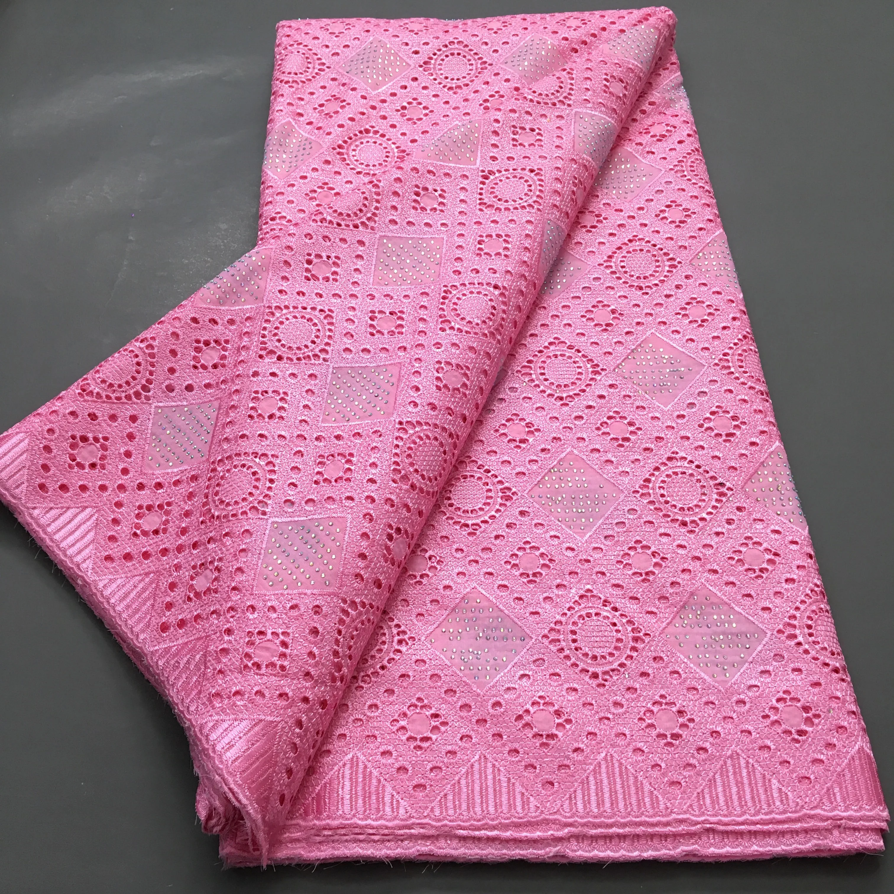 Pink Dry Cotton Lace Fabric 2024 High Quality 5Yard Embroidery African Cotton Lace Nigerian Fabric Elegant Dress for Women A3931