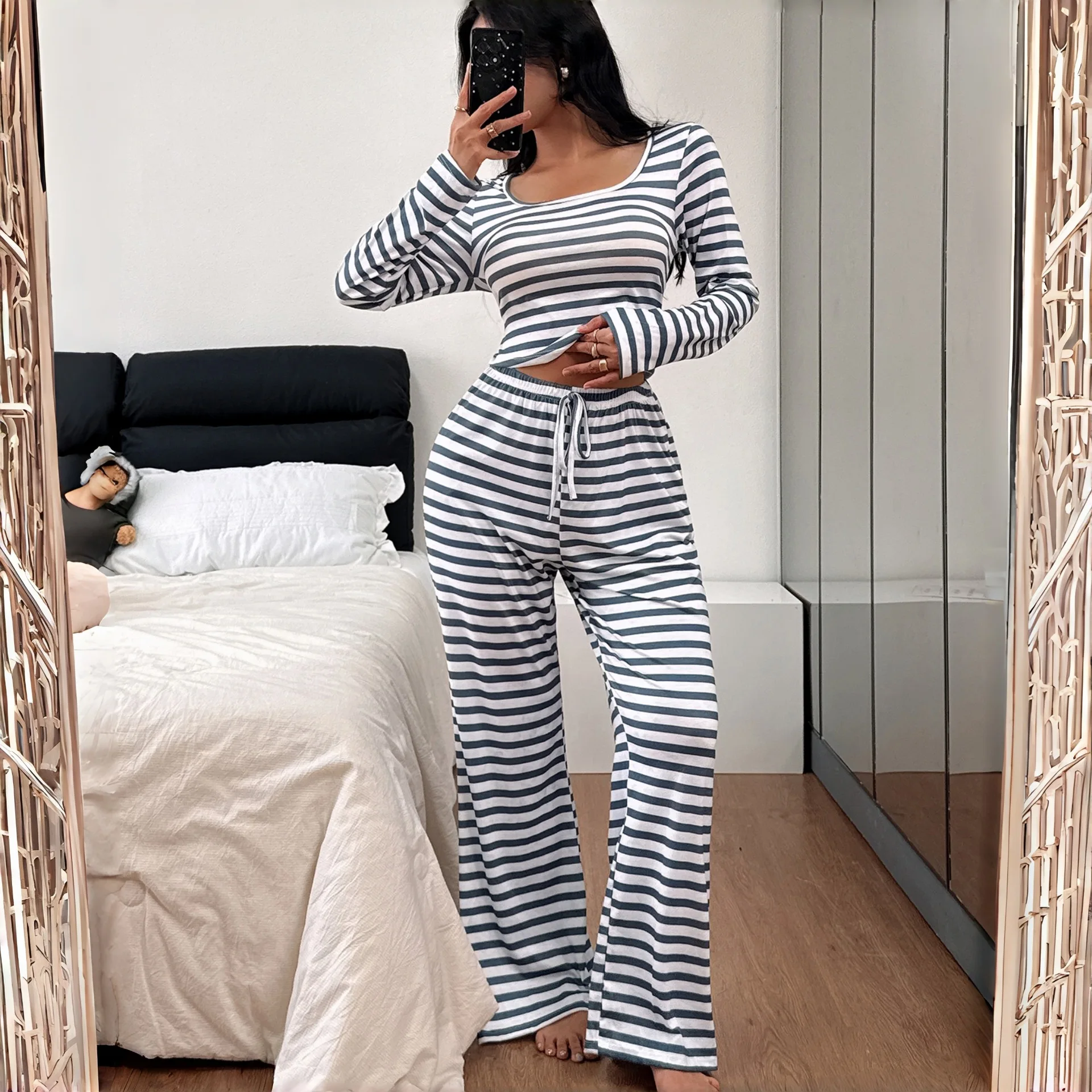 

Women's Two-piece Set with A Square Trendy Striped Design Comfortable Casual Pajama New Striped Long-sleeved Wide-leg Pants