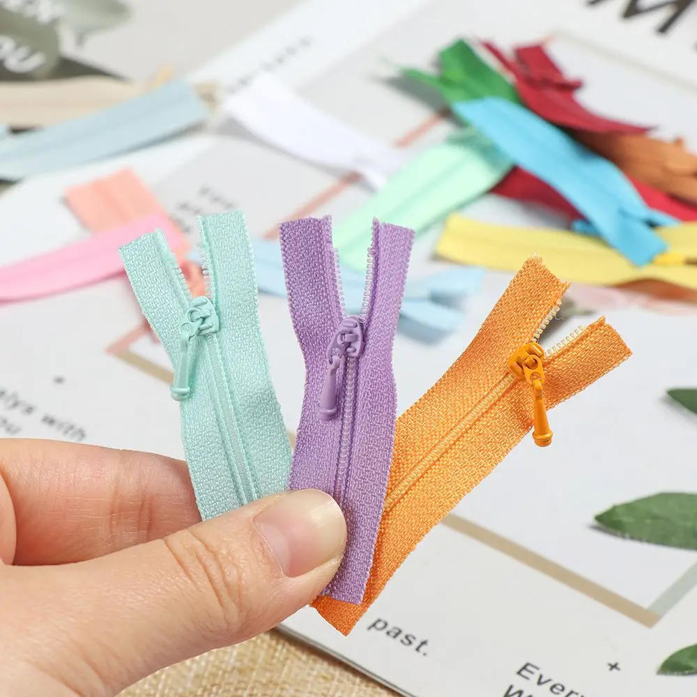 New 5pcs/set Hot Sales 20 Colors 5*1.7cm Handmade Sewing Scrapbooking Garment Applique Doll Clothing Zippers Mini Zipper