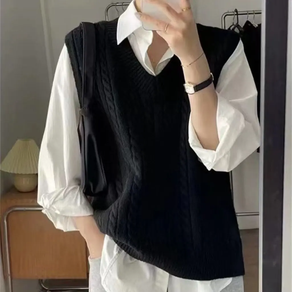 

Women's V-Neck Knitted Vest Sweater Sleeveless Top Loose Large Size Spring Autumn New Stacked Design