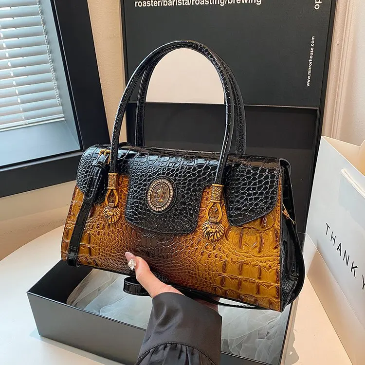 

Квадратная сумка с отделениями, две отдельные секции, съемный ремешок-цепочка, ретро-стиль, на плечо и через плечо, новинка 2026 года