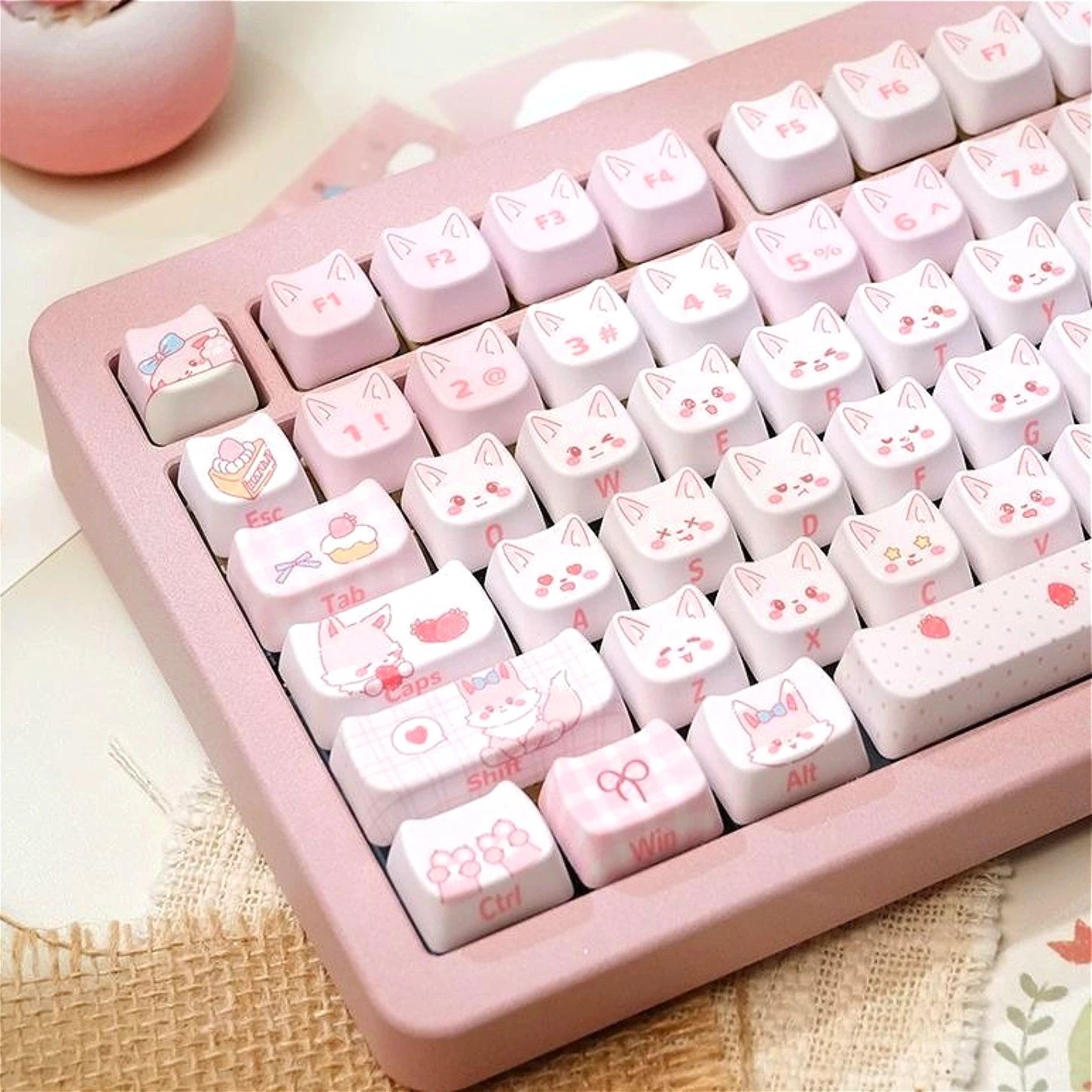 

Cute Pink MAO KEYCAP SET PBT 128 Key Kitten Keycap HI75 HI8 HI8 68 F99 104 64 Mechanical Keyboard