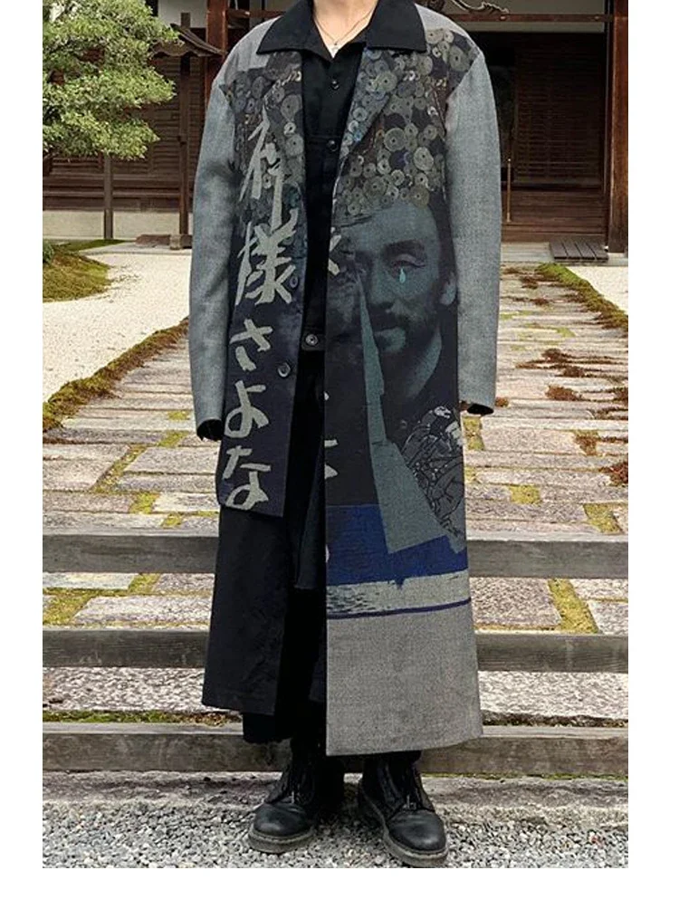 معطف صوف مطبوع من يوجي أوك. معطف صوف مطبوع من يوجي أوك