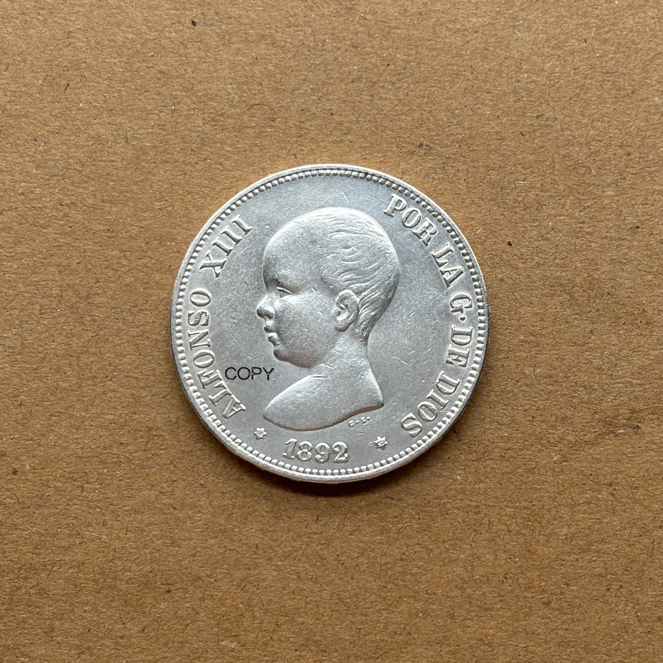 Moneda Conmemorativa de España 1892 PG 5 Pesetas Alfonso XIII 1er Retrato Rey Conde de España, Copia Plateada en Metal