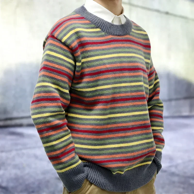 

Новые мужские осенне-зимние теплые свитера, модные свободные вязаные пуловеры в радужную полоску для отдыха, утепленные трикотажные топы высокого качества