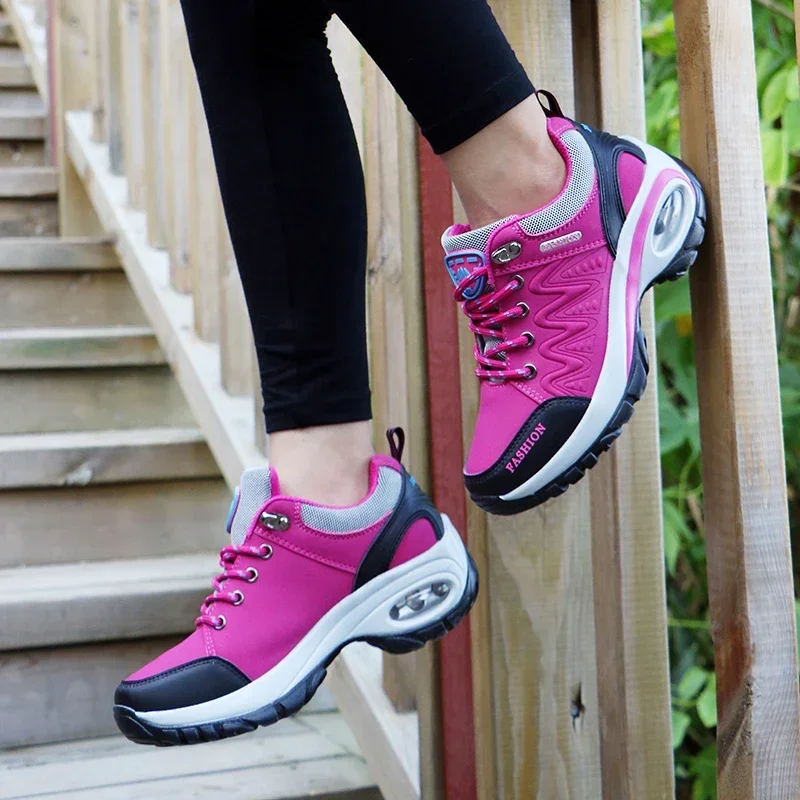 

Женская обувь на толстой подошве. Женские дизайнерские роскошные водонепроницаемые походные туфли высокого качества. Модные легкоатлетические кроссовки.