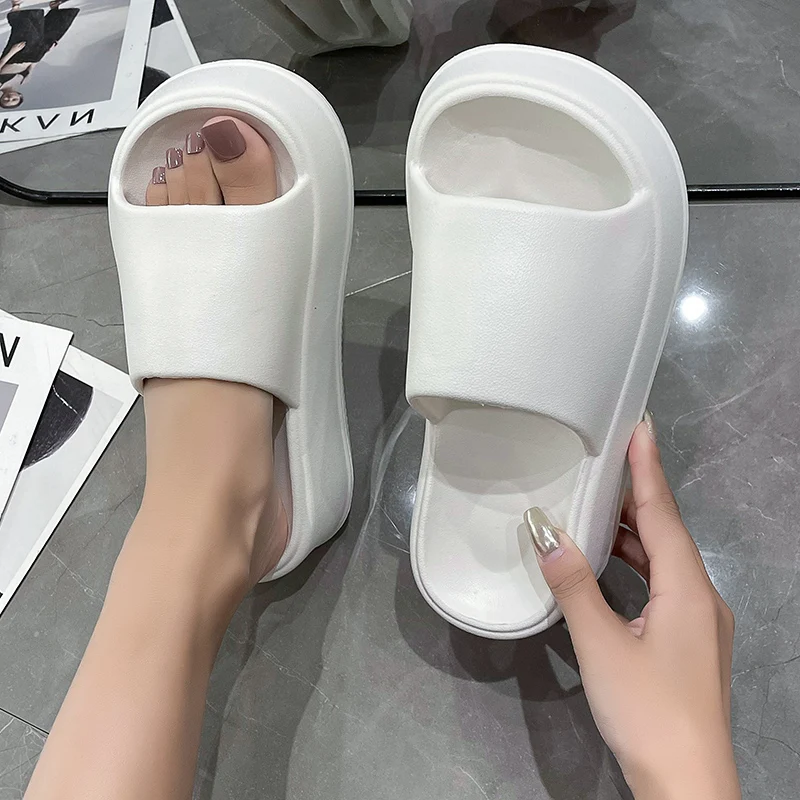 Summer women\'s slippers Design sandals EVA non-slip thick soles comfortable light beach sandals bathroom women\'s shoes