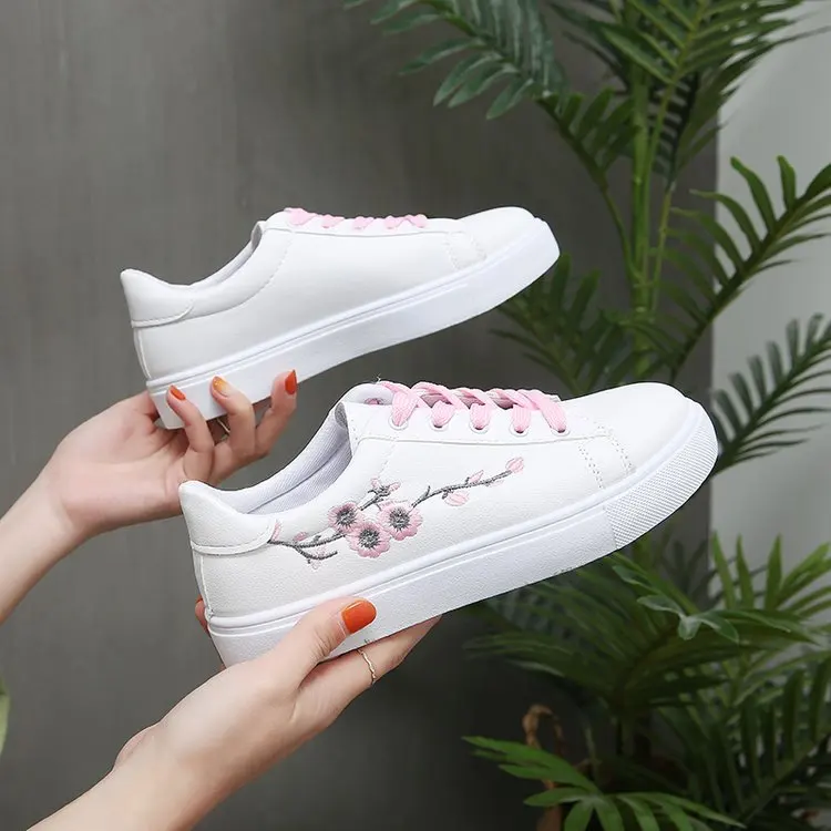 Fashion Embroider Breathble Vulcanized Shoes Women Sneakers Pu Leather Platform Shoes Women Lace Up Casual Shoes 544srf5