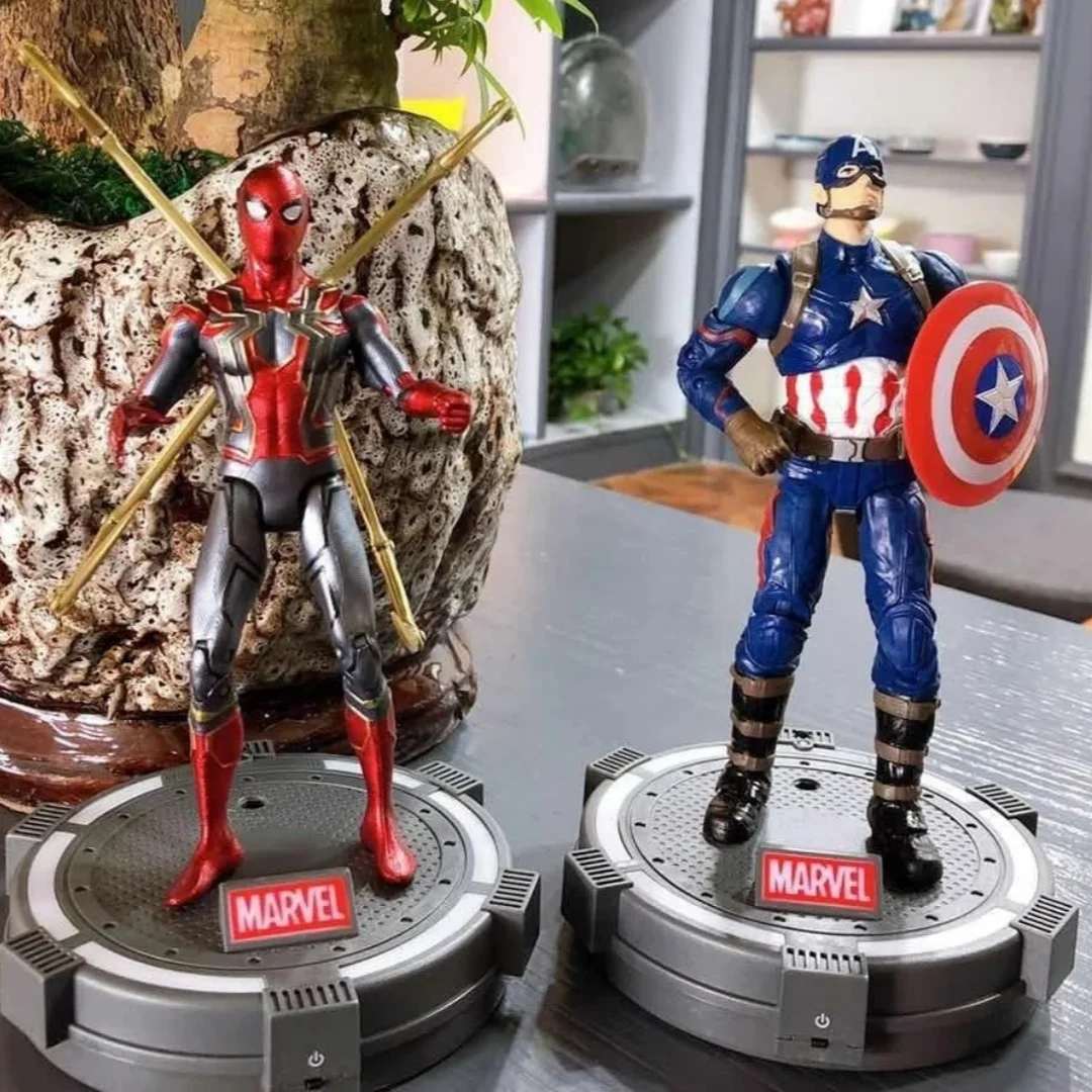 Marvel Avengers Spider Hulk Iron Man Capitan America Thor Action Figure Giocattoli Bambole da 7 pollici con base piattaforma illuminata