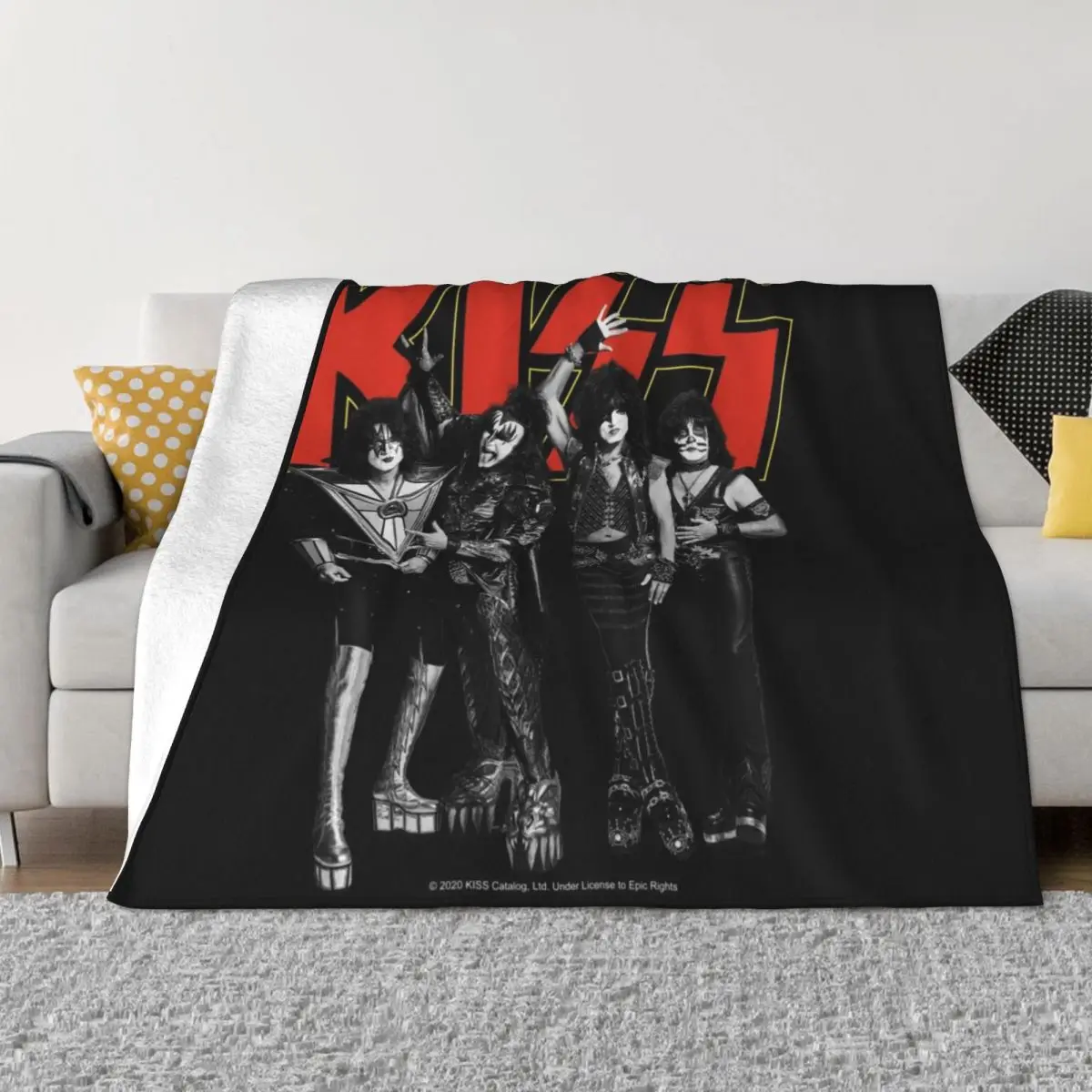 

Kiss - Group Band Logo - Full Yellow and Red Throw Blanket Bed covers Winter bed blankets Single Blanket funny gift