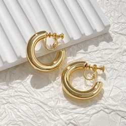 30mm Medium Smooth Circle Hoop Clip Earrings for Women Vintage Fashion Statement Golden Non Pierced Earrings Party Jewelry 2023