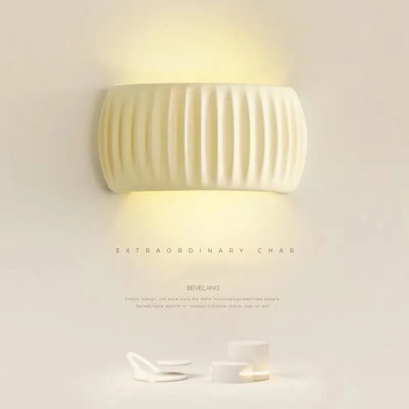 

French Cream Wind Wall Lamp Creativity Resin Bedside Light Nordic ins Corridor Porch Sconces