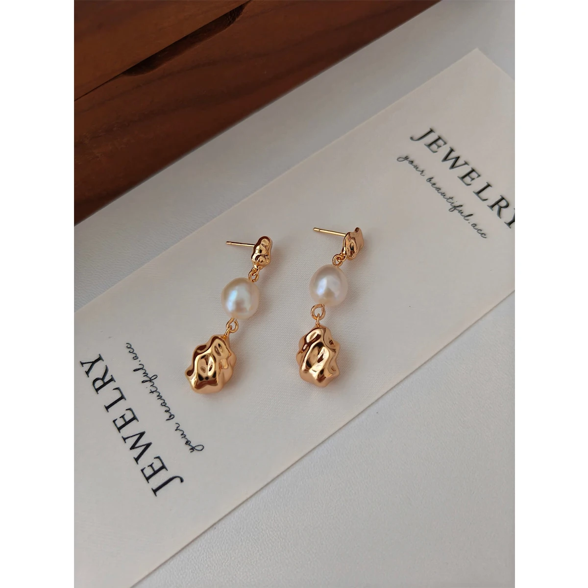 

NEW ​ Full Body S925 Pure Silver Plated With 18K Real Gold | Natural Freshwater Pearl Earrings 100642