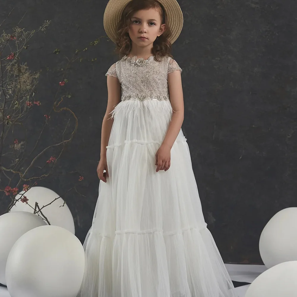 

Sequined Flower Girls Dresses Simple Lace Appliques A-Line Pageant Gowns Floor-Length White Feathers First Communion Party Dress