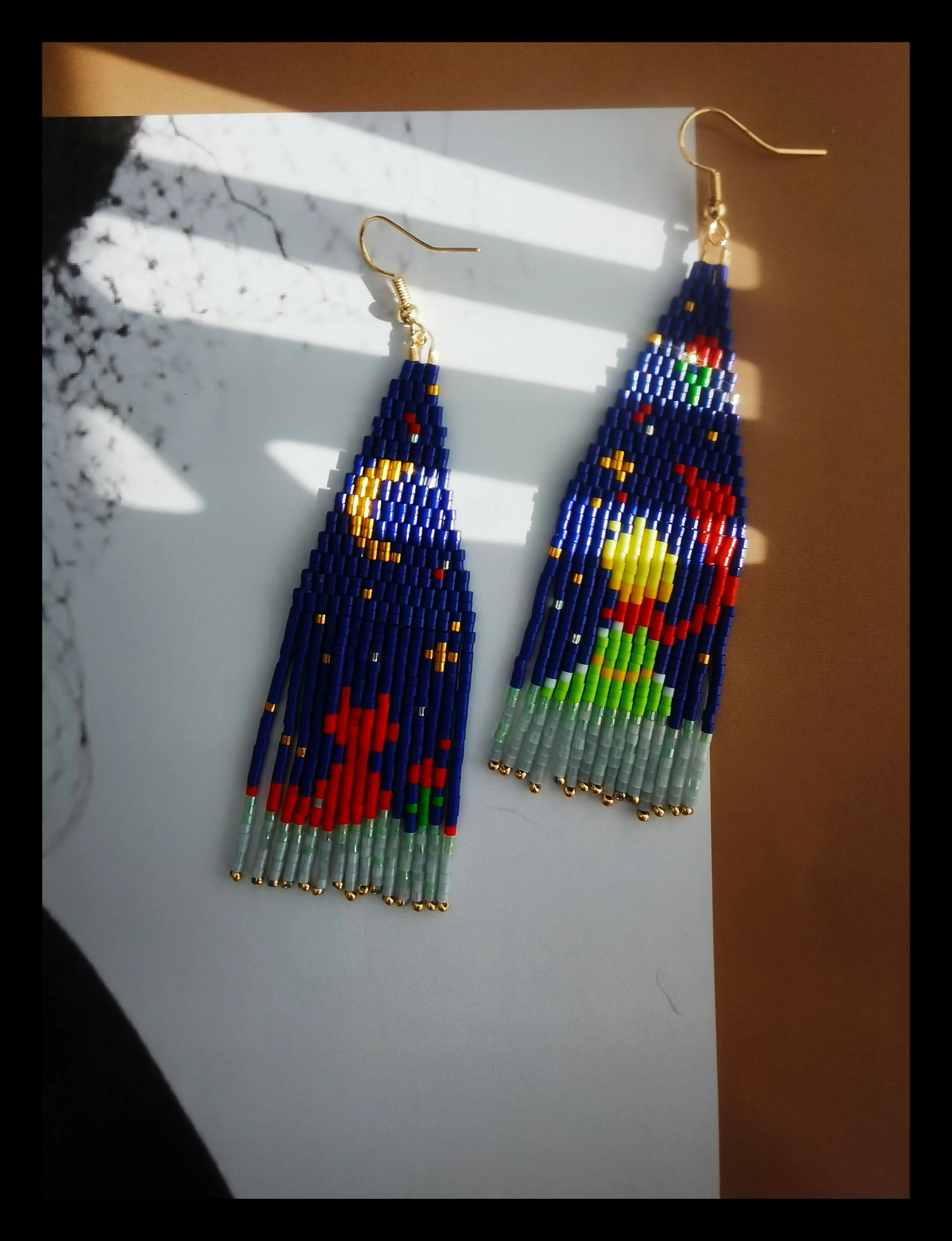 

Серьги с бахромой в богемном стиле, астральная геометрия, ручная вязка, симметричные, простые, из сплава, женские, с бисером из рисовых бусин