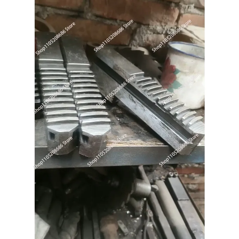 Lathe chuck three-jaw heightened and lengthened jaws 160    heightened positive jaws lengthened reverse jaws 1pcs
