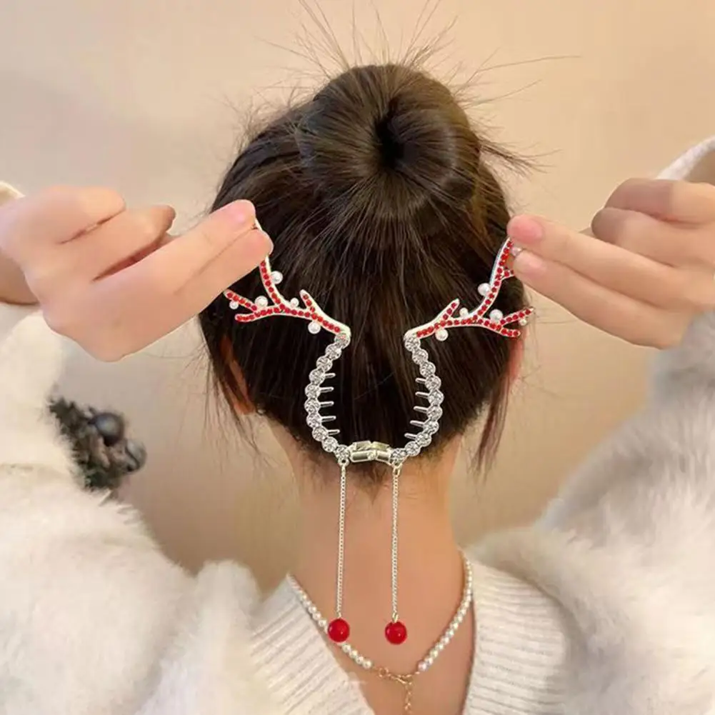 

Christmas Reindeer Hairpin Festive Christmas Reindeer Hair Accessories Set with Rhinestones Pearls Ponytail Bun Holder for Women