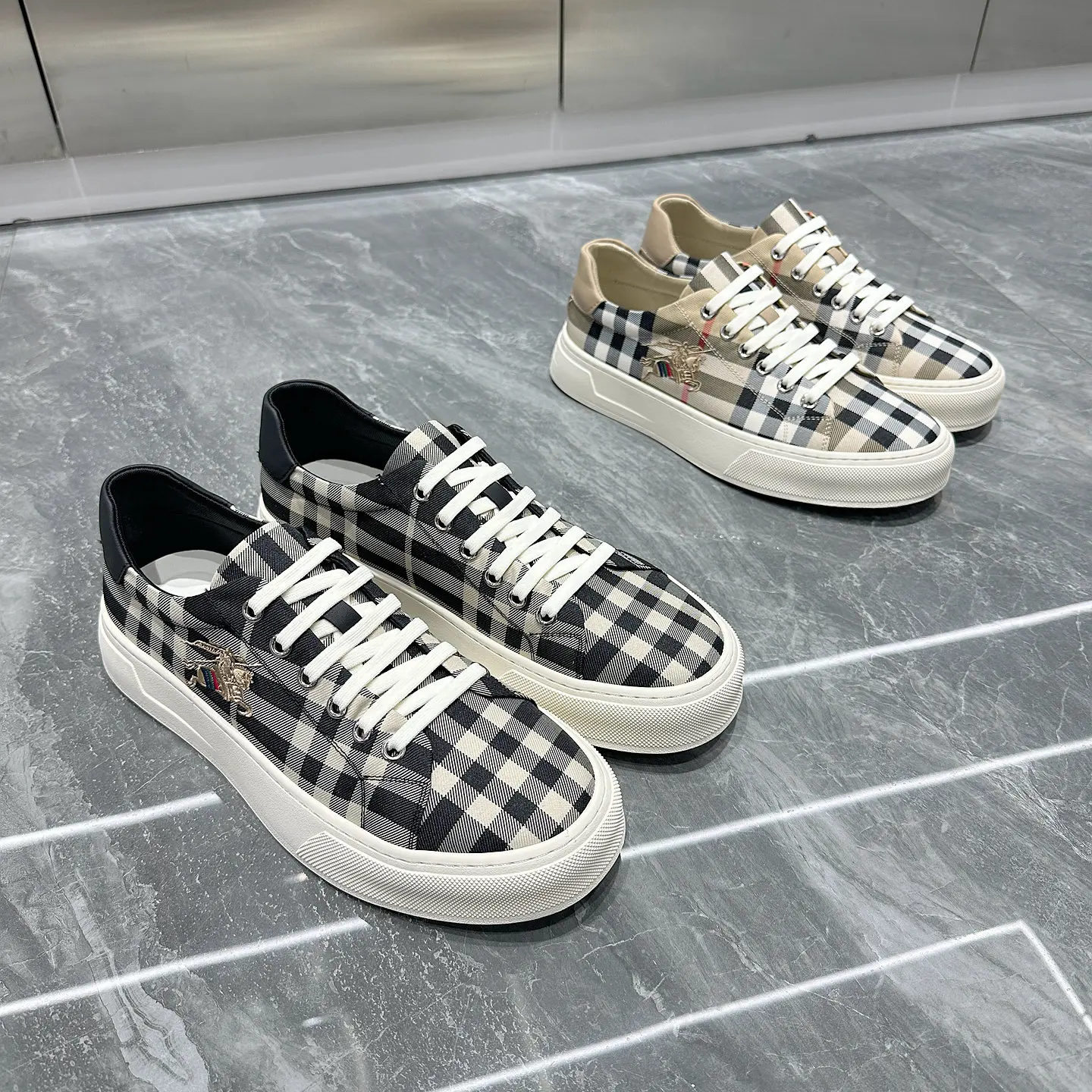أحذية رجالية خفيفة الوزن برباط - مراجعة Men Shoes Dior وسعره