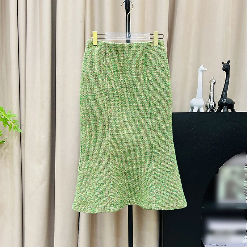 New Fashionable and Elegant Retro Celebrity High-End Temperament Design Sense Gem Green Small Fragrance Style Slim Skirt