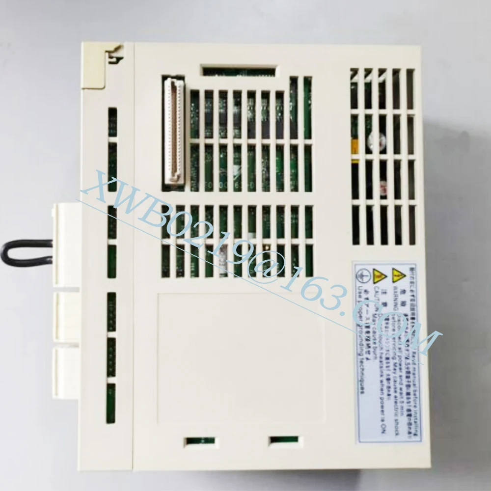 Imagem -03 - Servo Drive ac Sgdh04ae-oy 100 Original 200v 0.4kw Novo