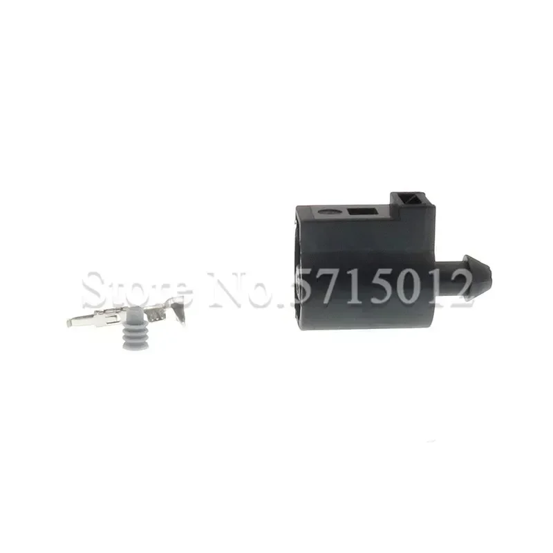 1 Hole 1J0 973 701 1J0973701 Engine Oil Pressure Switch Horn Socket Waterproof Connector For Audi VW