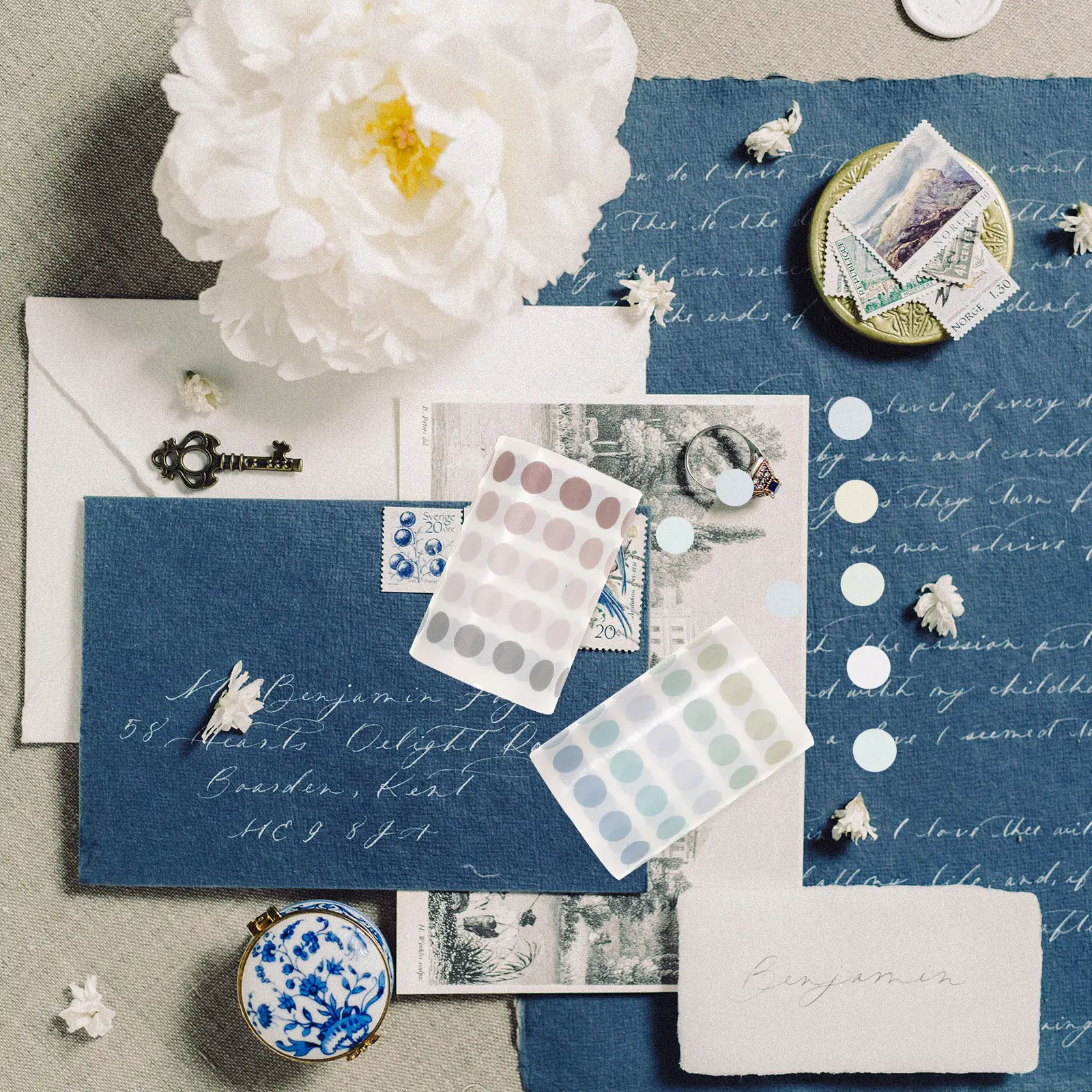 

2 рулона наклеек с точечным дизайном, натуральные красивые декоративные стикеры для планировщиков, календарей, дневников, альбомов, для декоративной отделки и запечатывания