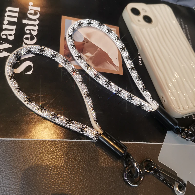 Mobile Phone Lanyard Water Diamond Hanging Chain Short Wrist Strap Luxury Snowflake Diamond Hanging Decoration Anti Loss Rope