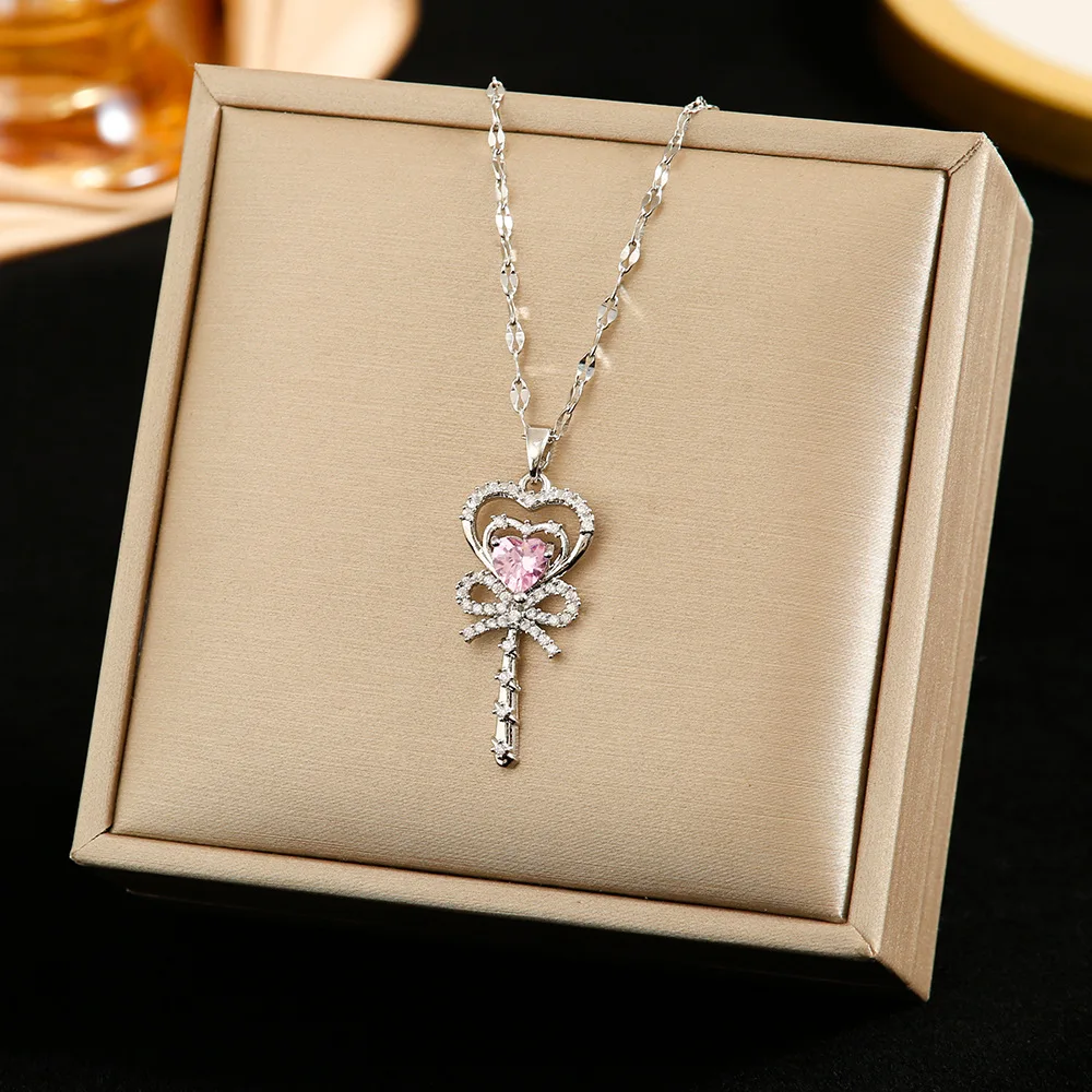 Милая девушка, стиль тяжелой промышленности, цепочка на ключицу, светлое роскошное ожерелье с волшебной палочкой в форме сердца с розовыми бриллиантами